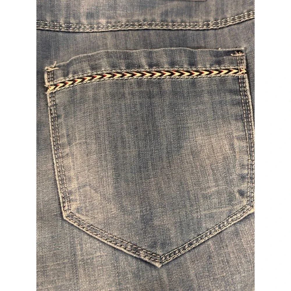 Fast Fish Blue Denim Long Jean Shorts Medium Wash 5-Pocket Zip Logo, 31W